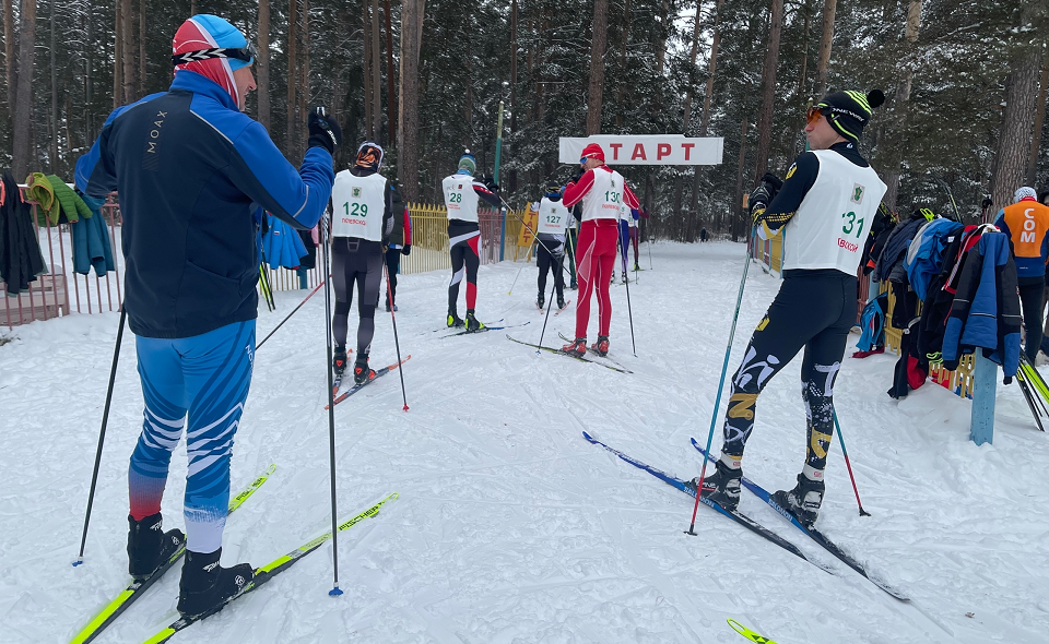 На лыжной базе СТЗ состоялись гонки памяти Евгения Швалева. Публикуем итоги