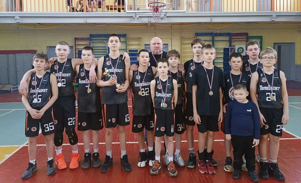 Полевские юные баскетболисты завоевали серебро в Первоуральске