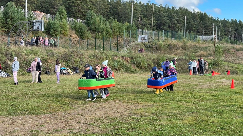 Шефы СТЗ провели турслет с кособродскими школьниками