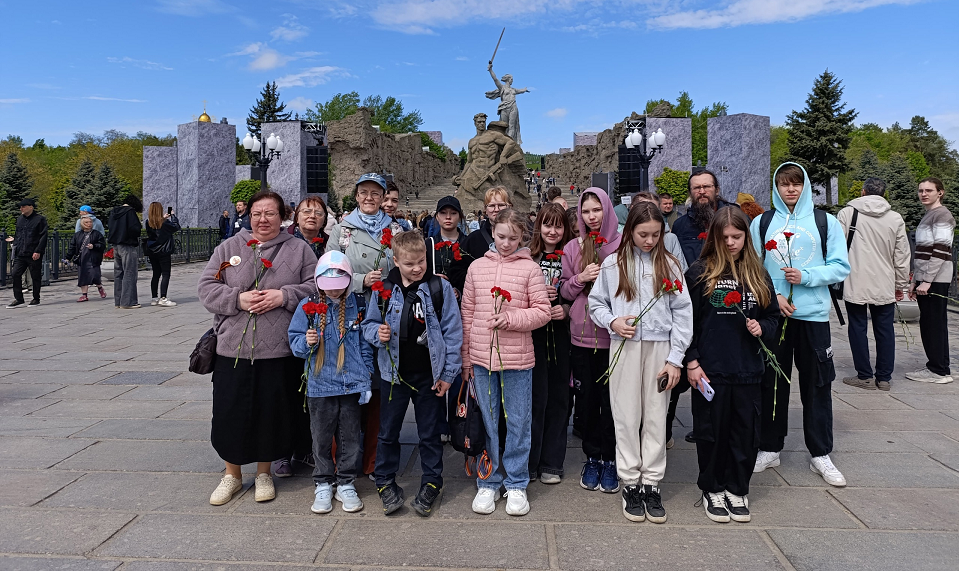 Полевские паломники прикоснулись к подвигу