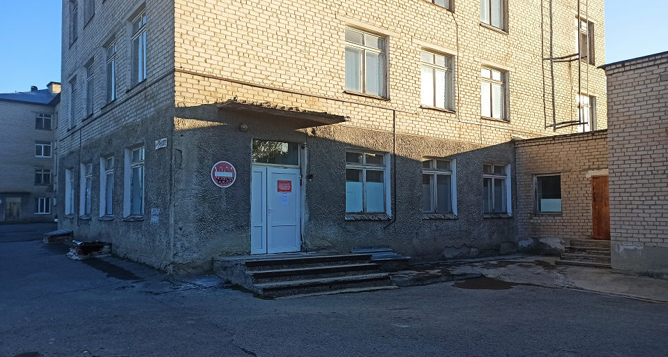 Как на длинных выходных работает Полевская ЦРБ