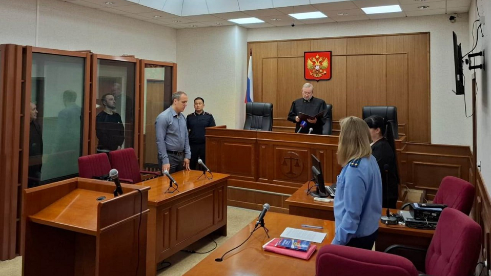 По 15 лет на каждого за 4 килограмма мефедрона