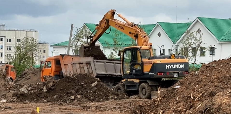 Южный парк - работы идут! К осени уже станет красиво