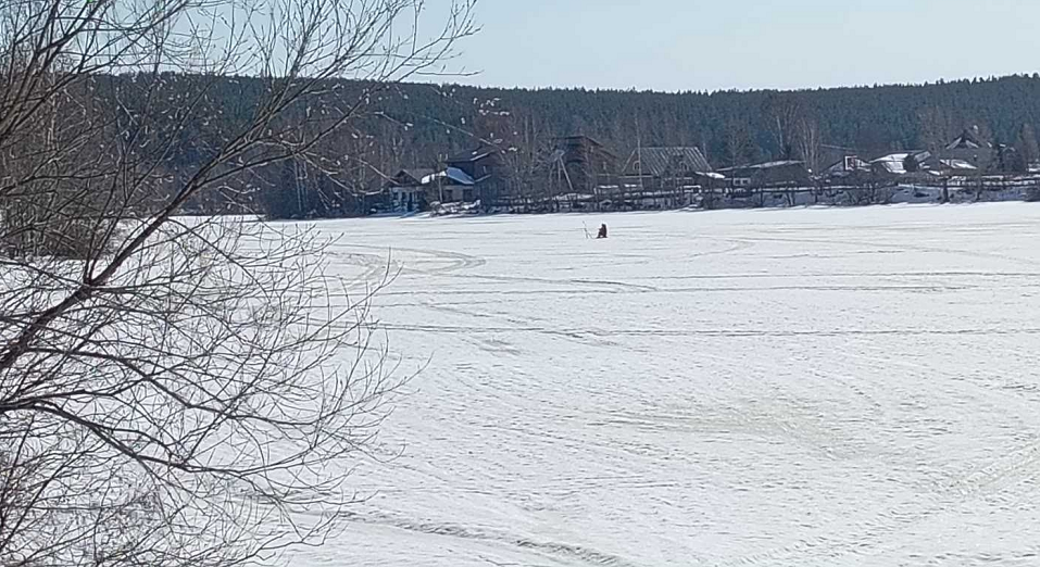 Лед становится опасным. Полевчан предостерегают от мартовской рыбалки