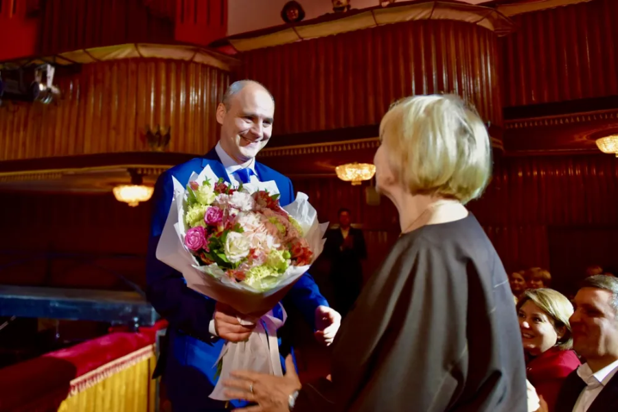 Губернатор Денис Паслер объявил учительский конкурс