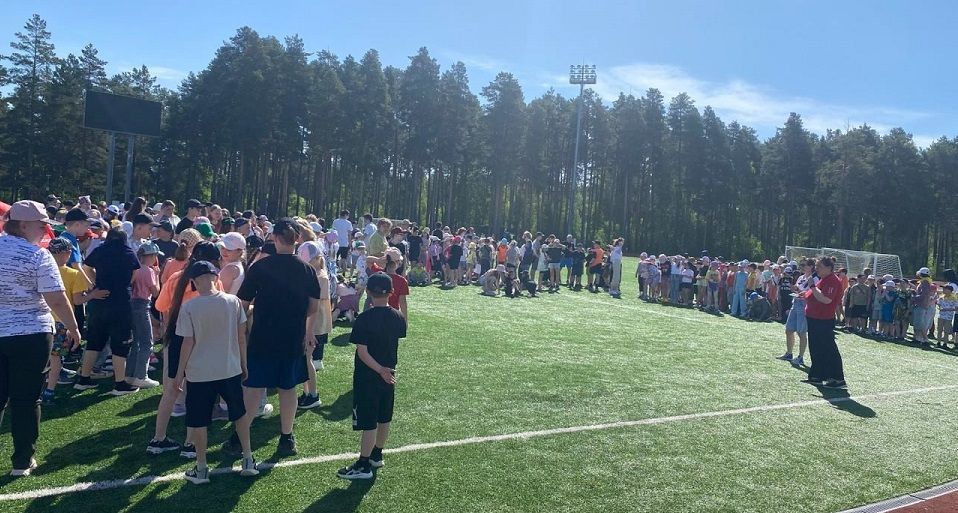 День, полный энергии. На стадионе "Труд" состоялся фестиваль "Юность и детство"