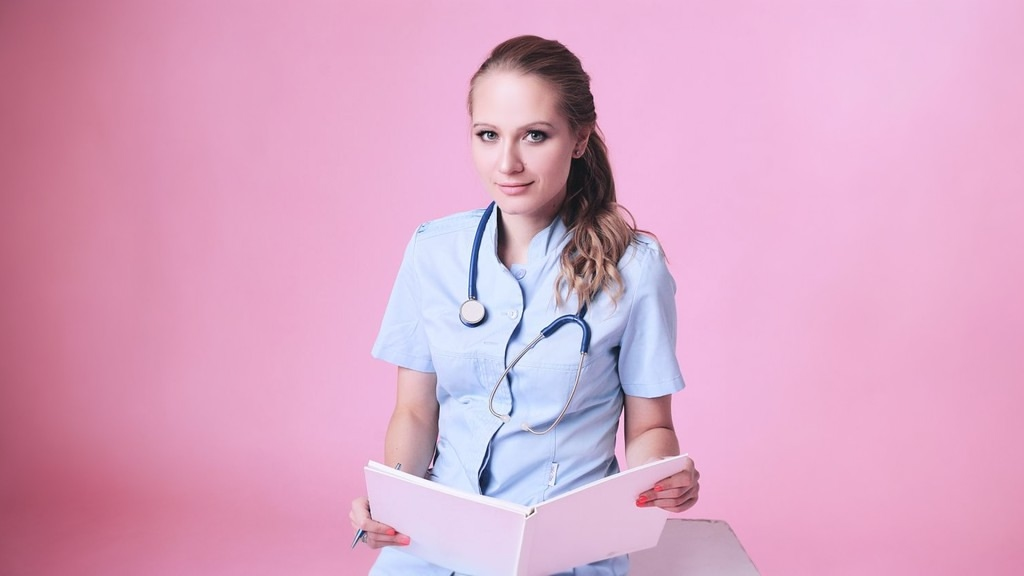 В чем польза сухофруктов? Рассказывает врач-диетолог