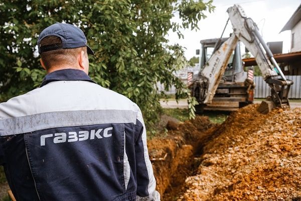 В Полевском заменили устаревший газовый колодец на современный кран