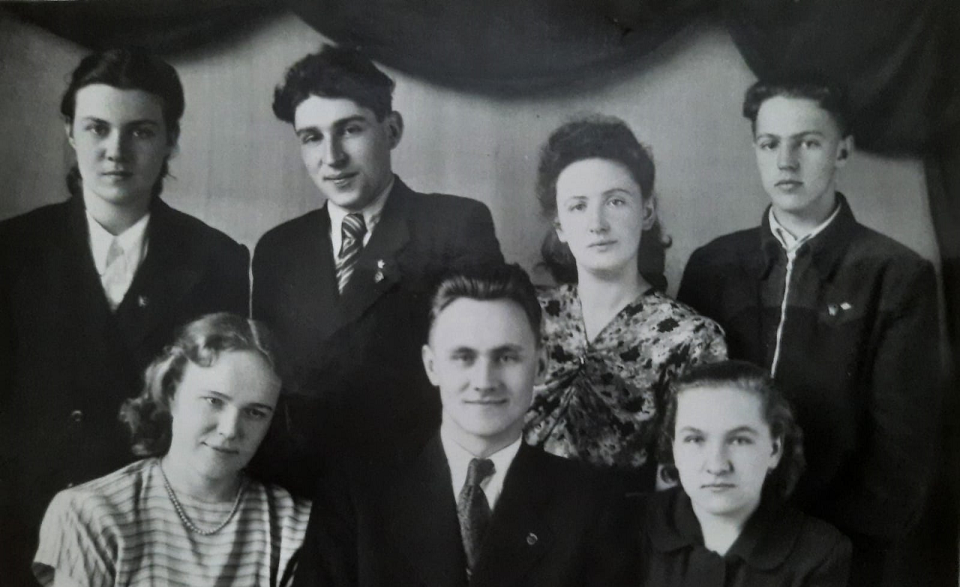 75 лет со дня выпуска. Вспоминаем школу в Далеках