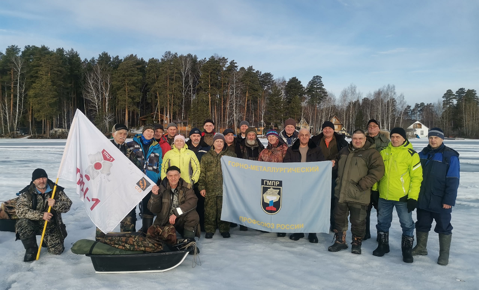 Трубопрокатчики СТЗ вышли на лед с удочками