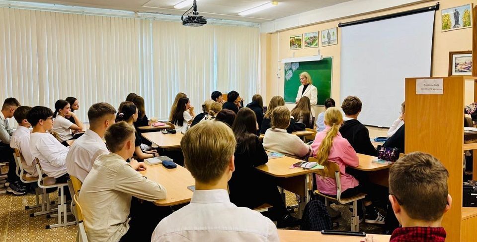 Зеленоборским лицеистам рассказали, как принимать решения в жизни