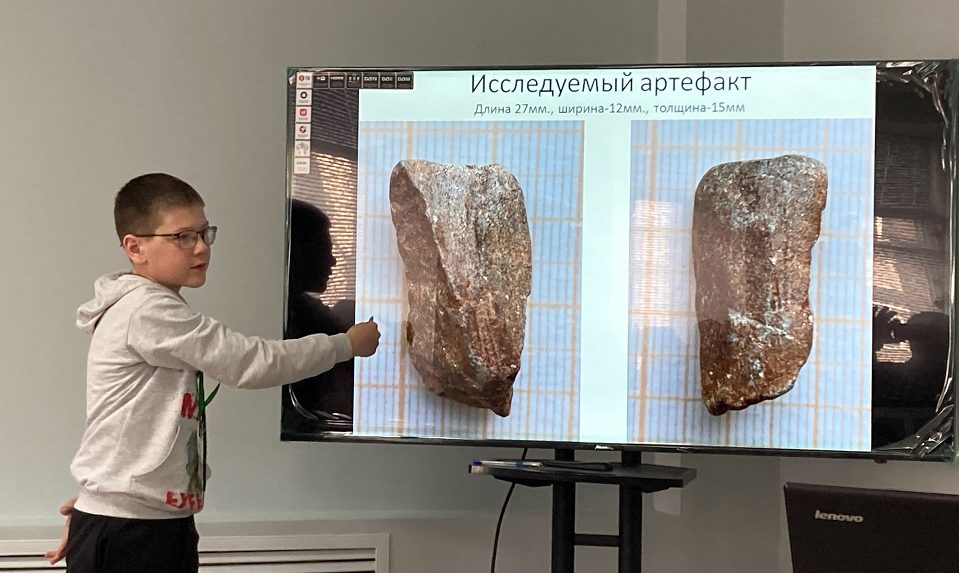 Полевчане прекрасно выступили на региональной школьной археологической конференции в Кургане