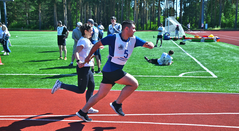 Кто победил в спортивном празднике металлургов