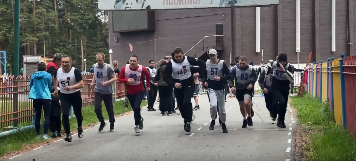Работники СТЗ вышли на весенний кросс