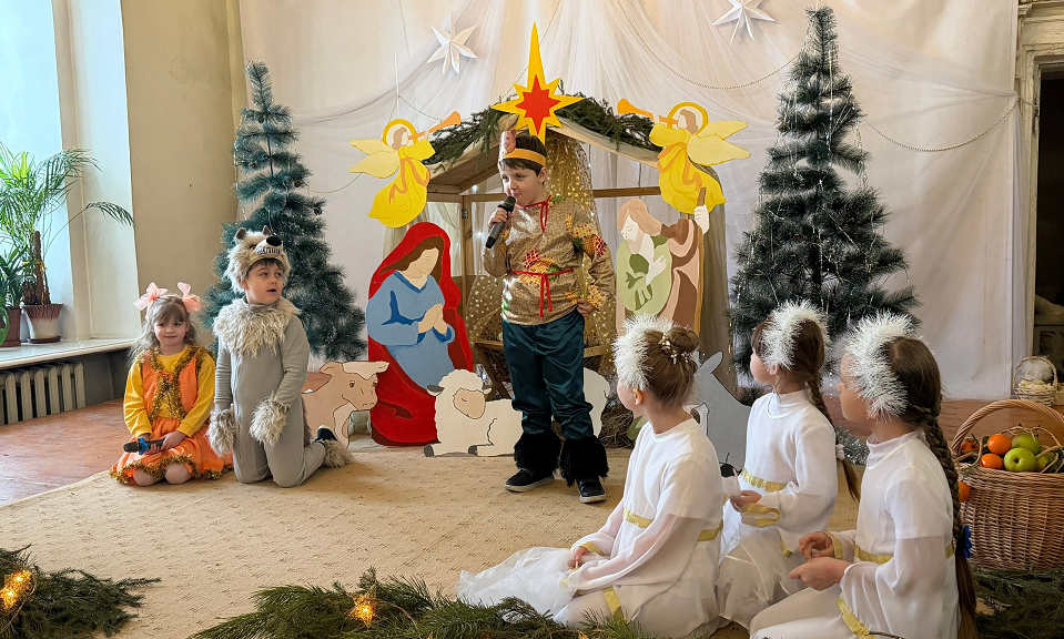 В полевском православном приходе прошел рождественский утренник