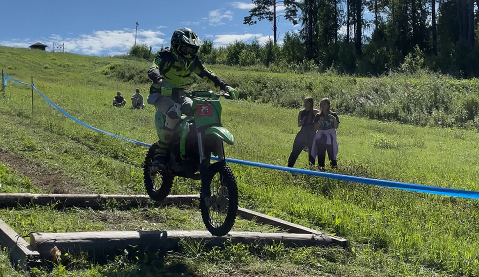 Мотогонщик Савелий Кунакбаев завоевал серебро