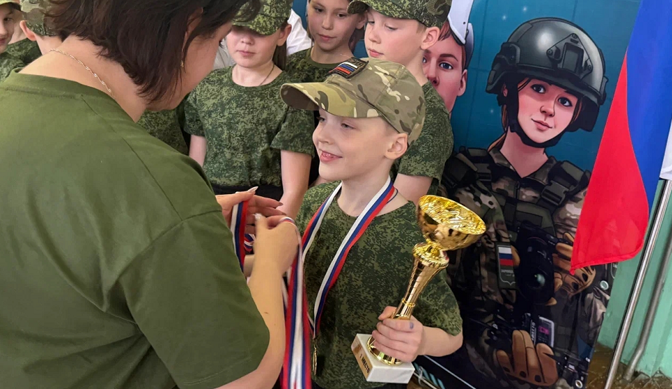 В "Зарнице" победила школа имени Николая Кологойды