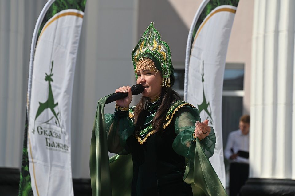 Спортсменов приветствует Хозяйка DSC_81481.jpg