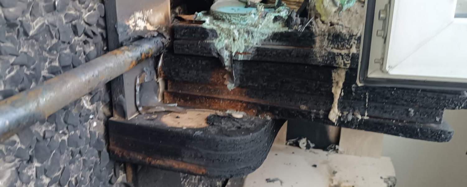 Горе-сварщик едва не сжег дом на Челюскинцев