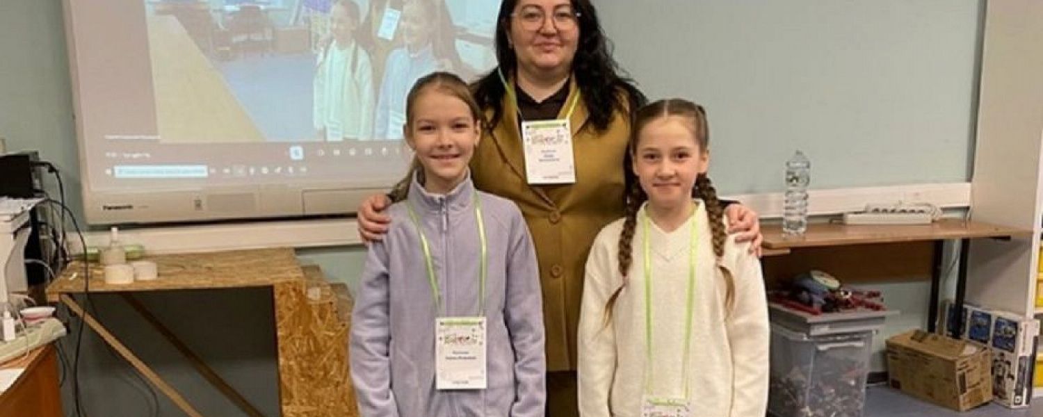 Юные полевчанки победили во всероссийском конкурсе робототехники