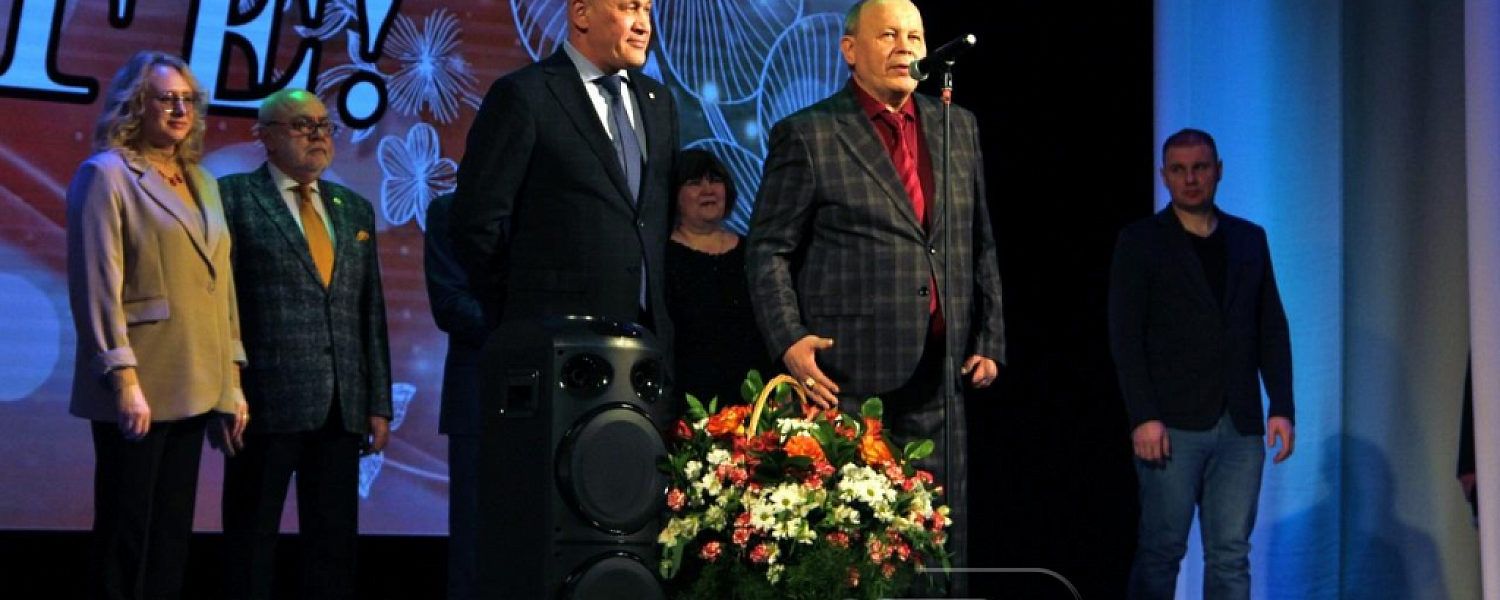 Юбилей отпраздновала школа №13. Поздравляем!