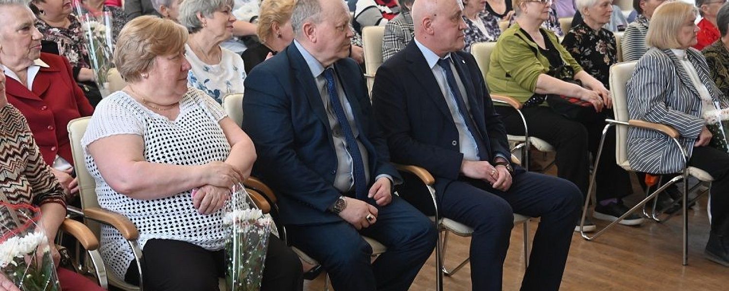 Трубопрокатчики СТЗ отметили полувековой юбилей участка ПТО